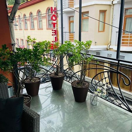Apart Voyage Batumi Exterior foto