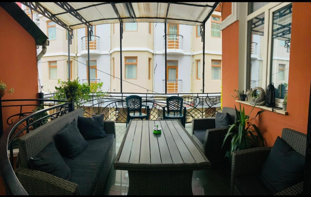 Apart Voyage Batumi Exterior foto